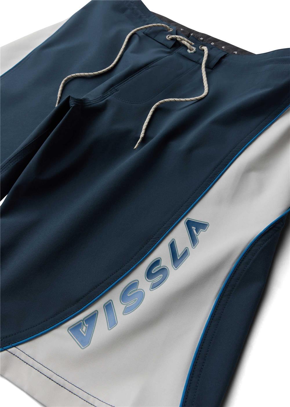 Vissla Double Up 18" Boys Boardshort in Midnight, view 4
