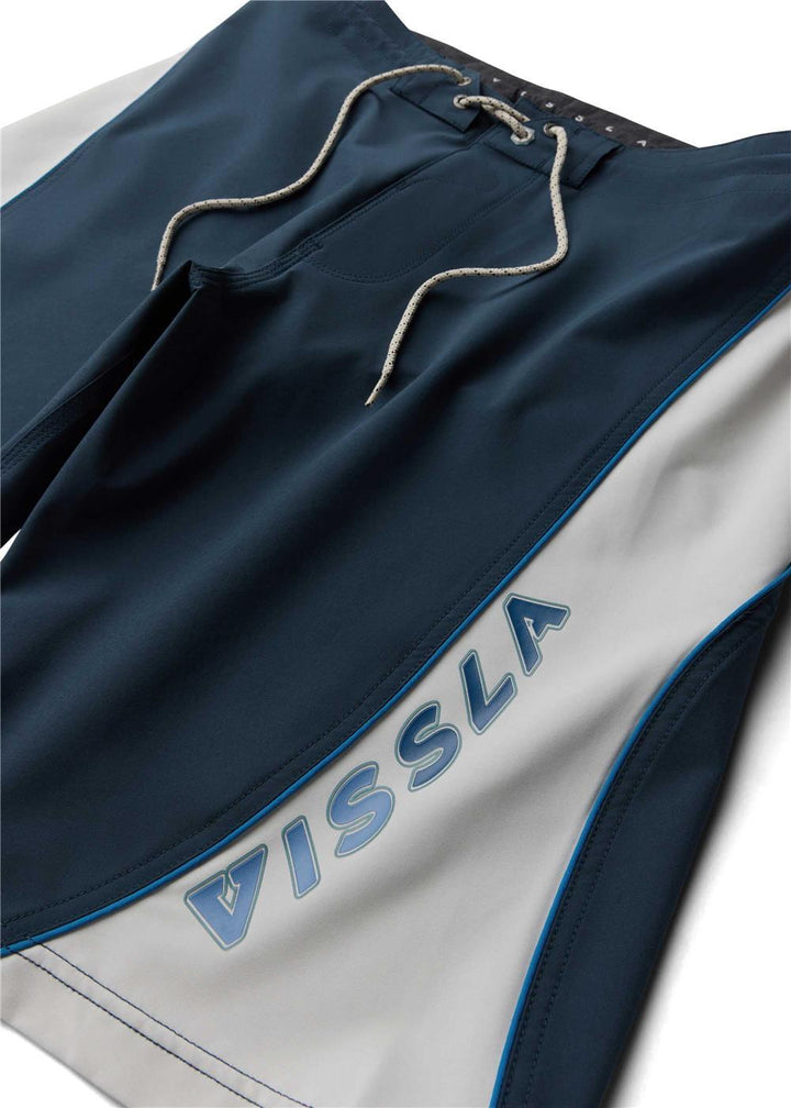 Vissla Double Up 18" Boys Boardshort in Midnight, view 4