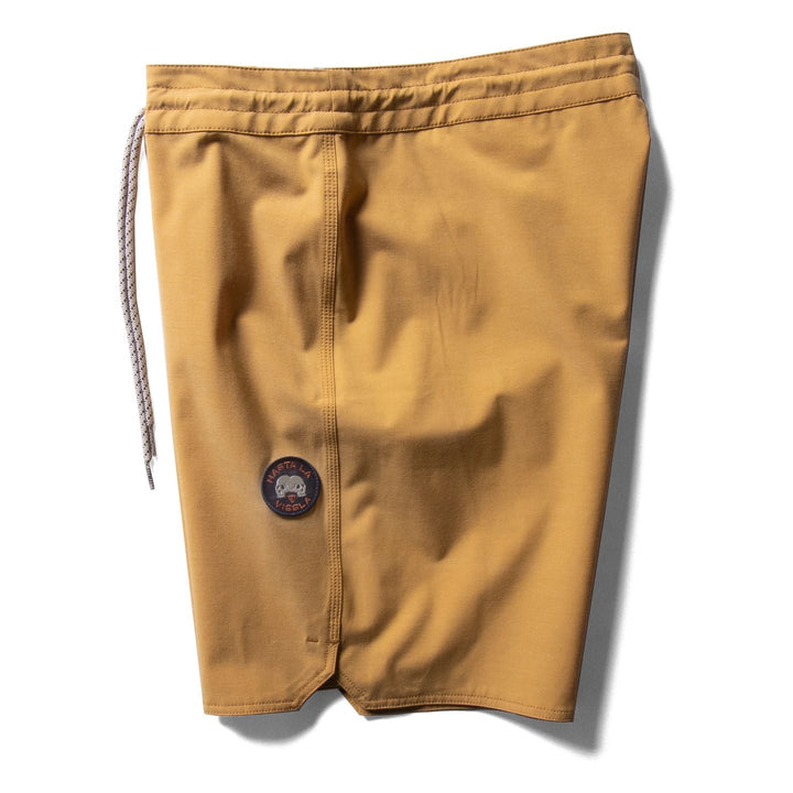 Vissla Solid Sets 18.5" Boardshort - Gold Coral