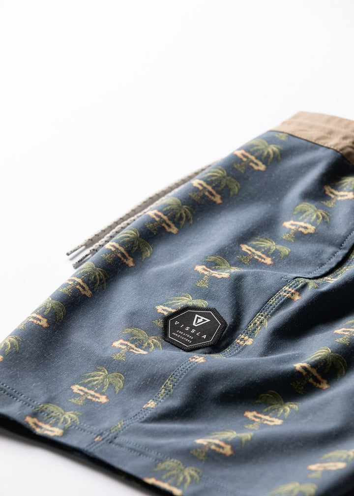 Vissla Atomic Palms 17.5" Boardshort - vissla.co.uk