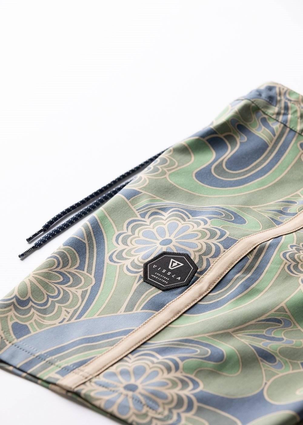 Vissla Groove Move 17.5" Boardshort - vissla.co.uk