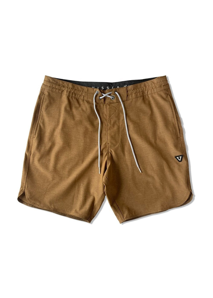 Vissla Stoke'm 17.5" boardshort in rubber color, front view.